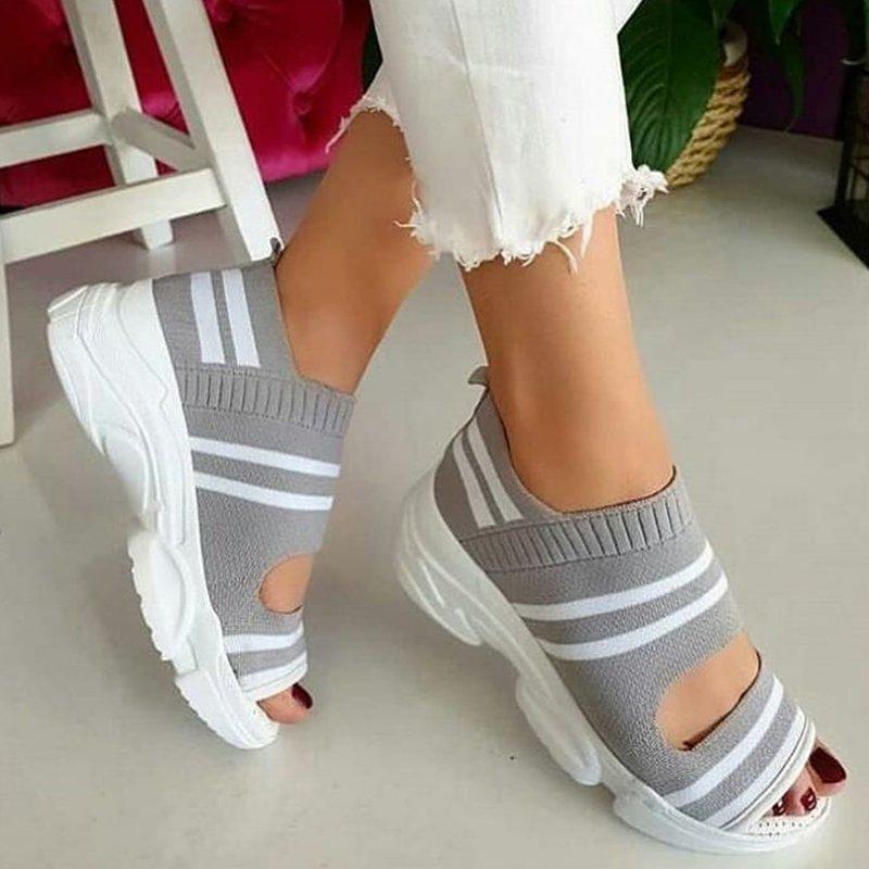 Sandalias de punta abierta grises casuales